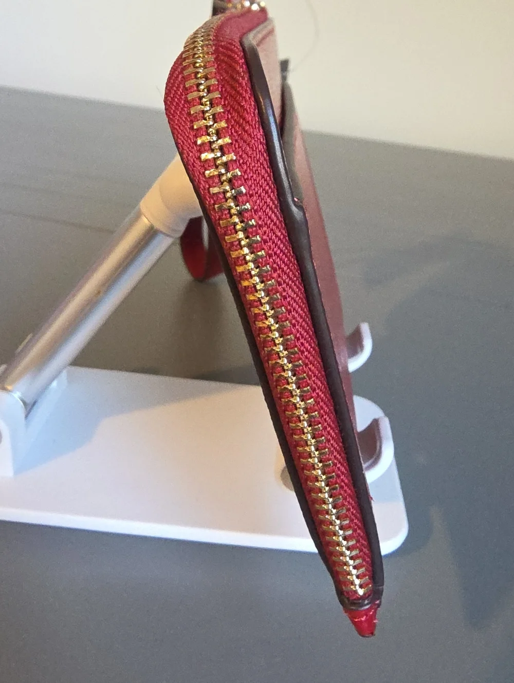 KATE SPADE NEW YORK NWT Lucy Textured Patent Leather L-Zip Wristlet
